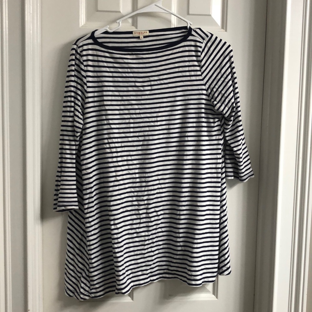 Demylee New York maternity top
